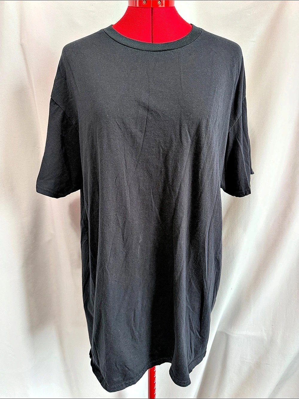 Gildan Ultra Cotton Black Cotton T-Shirt Like New